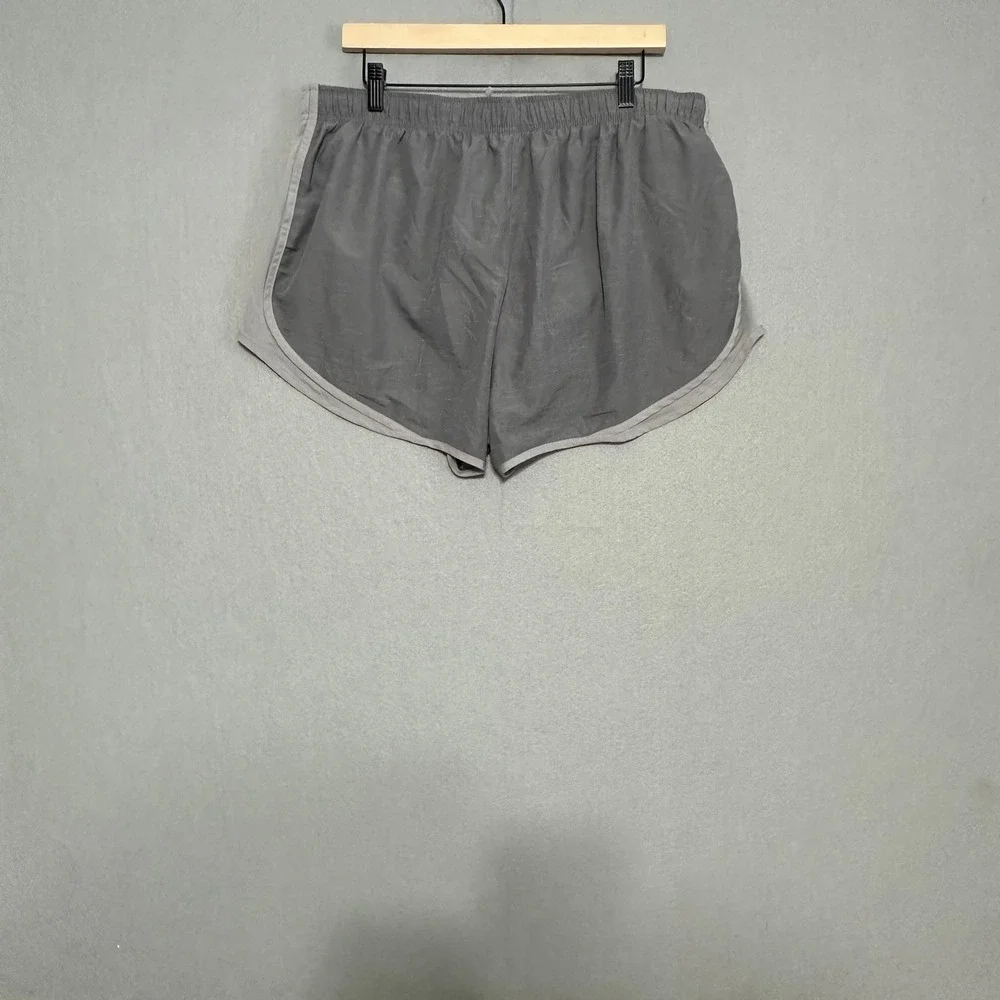 Nike Dri-FIT Tempo Running Shorts Gray Heathered Plus Size 1X Athletic Gym